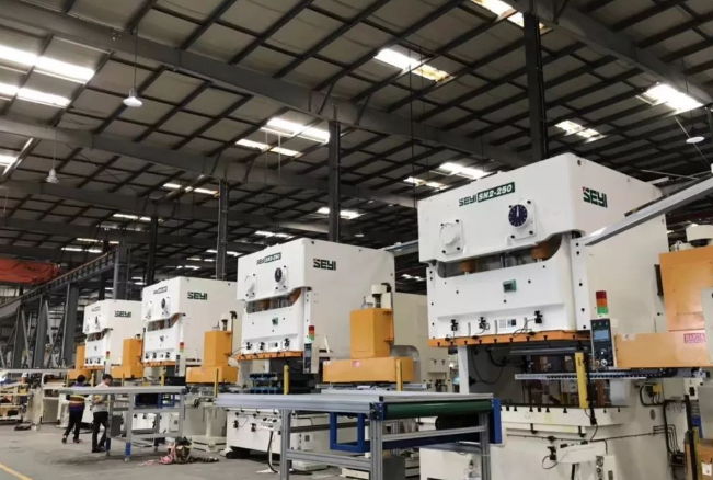 壓力機及自動送料系統現狀及發展趨勢