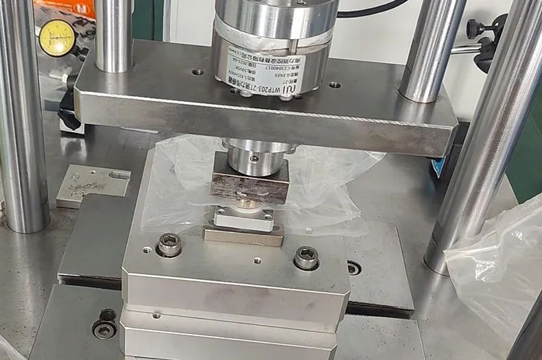 伺服壓裝機原理是對電動缸軸承進行精確的壓裝