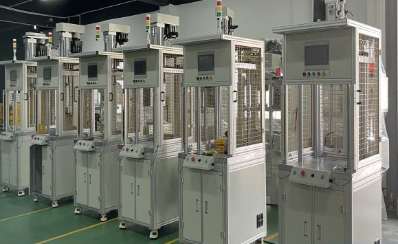 多功能伺服壓裝機與精密電子壓力機：節能環保的新銳力量