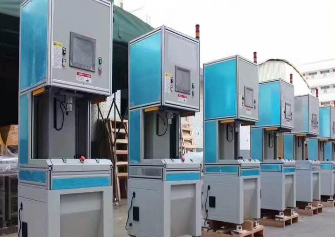 一機多用，革新生產：揭秘小型智能數控伺服壓裝機與全自動精密壓力機